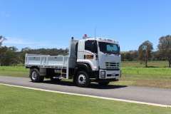 isuzu-tipper