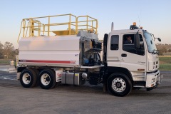 isuzu-watertruck